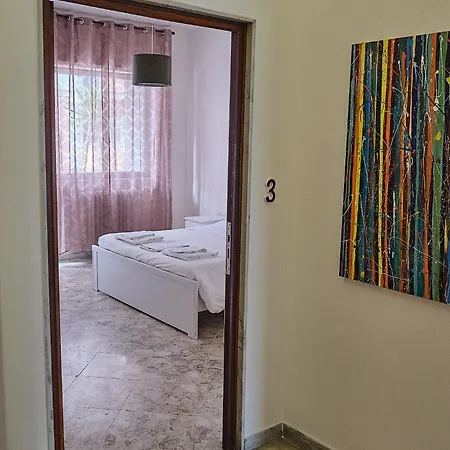Guest house Kamila Bari